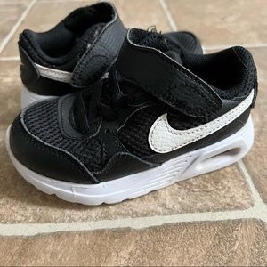 NIKE AIR MAX sneakers